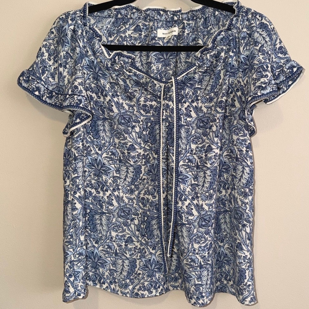 Max Studio Blue White Toile Floral Tie Neck Blouse Cottagecore Ruffle Top